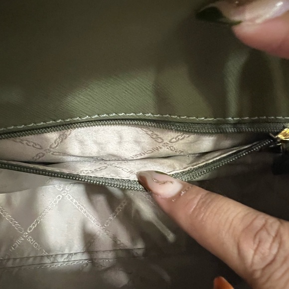 Mini Michael Kors bag - Picture 6 of 7